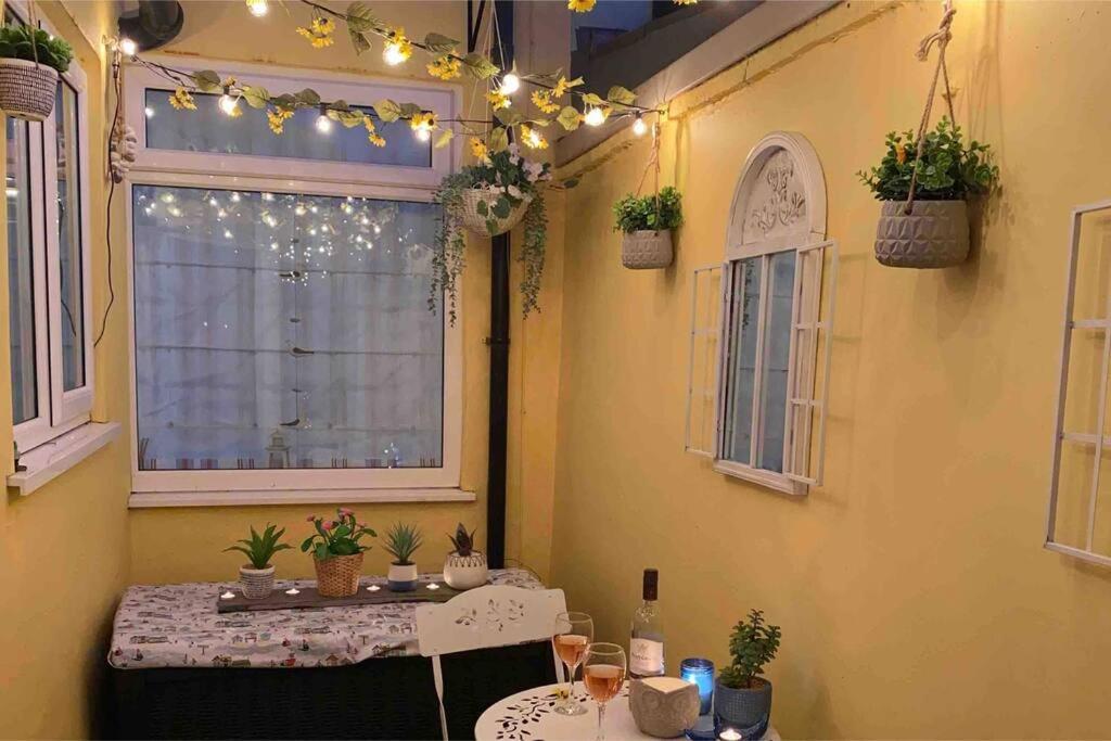 Lilly'S Cottage, Filey, Sleeps 8 Exterior foto