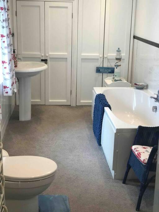 Lilly'S Cottage, Filey, Sleeps 8 Exterior foto